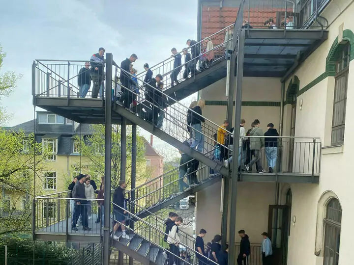 Erfolgreicher Porbealarm an unserer Schule: Gemeinsame Übung mit Feuerwehr und Rettungsdienst